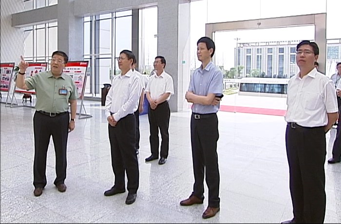 江苏省委常委、组织部部长郭文奇莅临九五至尊电子游戏药业调研指导