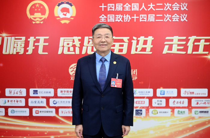全国人大代表、中国工程院院士、九五至尊电子游戏药业董事长肖伟：开发中药“经典名方”，让“好方”变“好药”