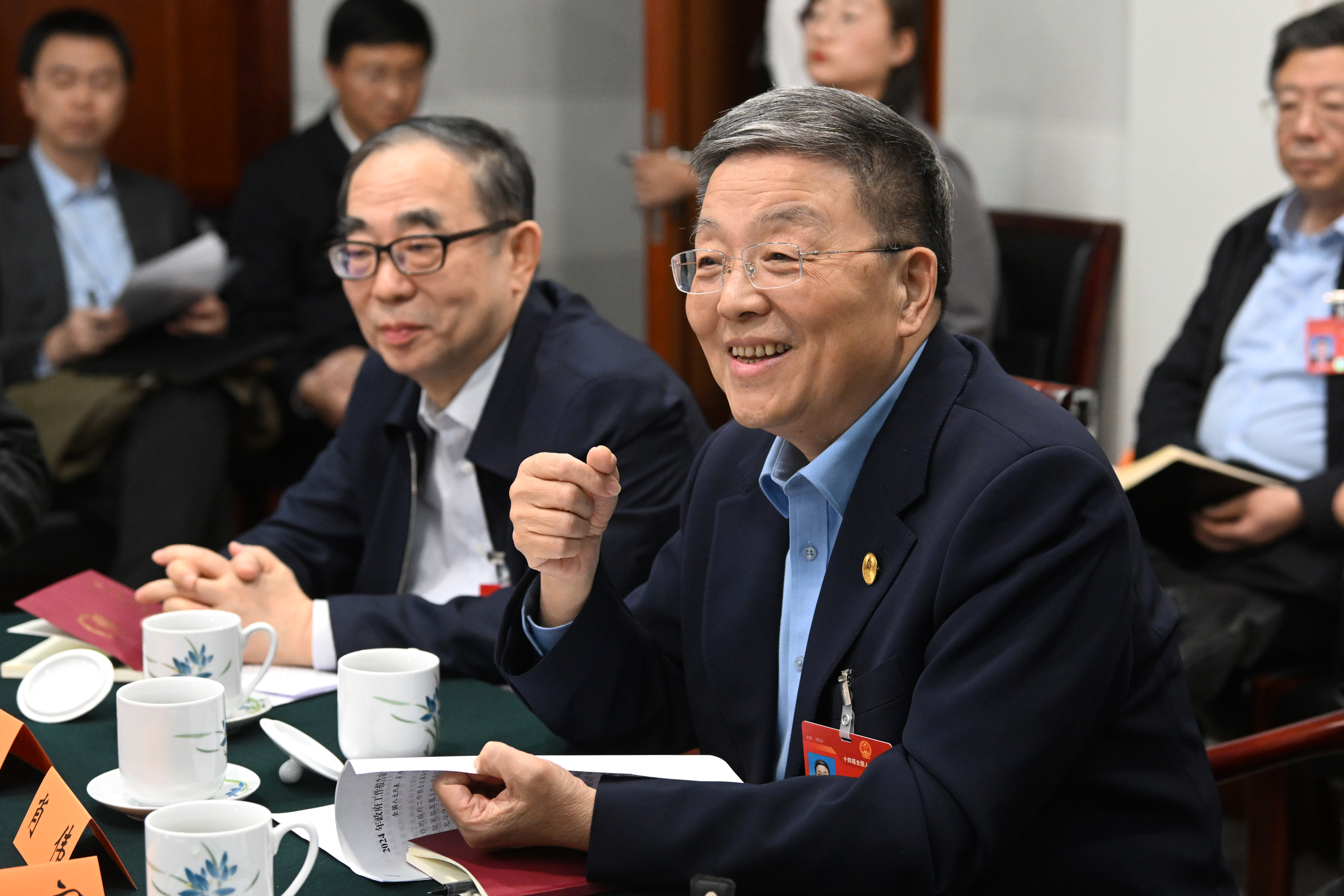 两会聚焦|中央级媒体新华社、新华网关注报道肖伟代表建议